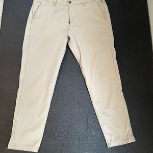 Men's Classic Tan Pants